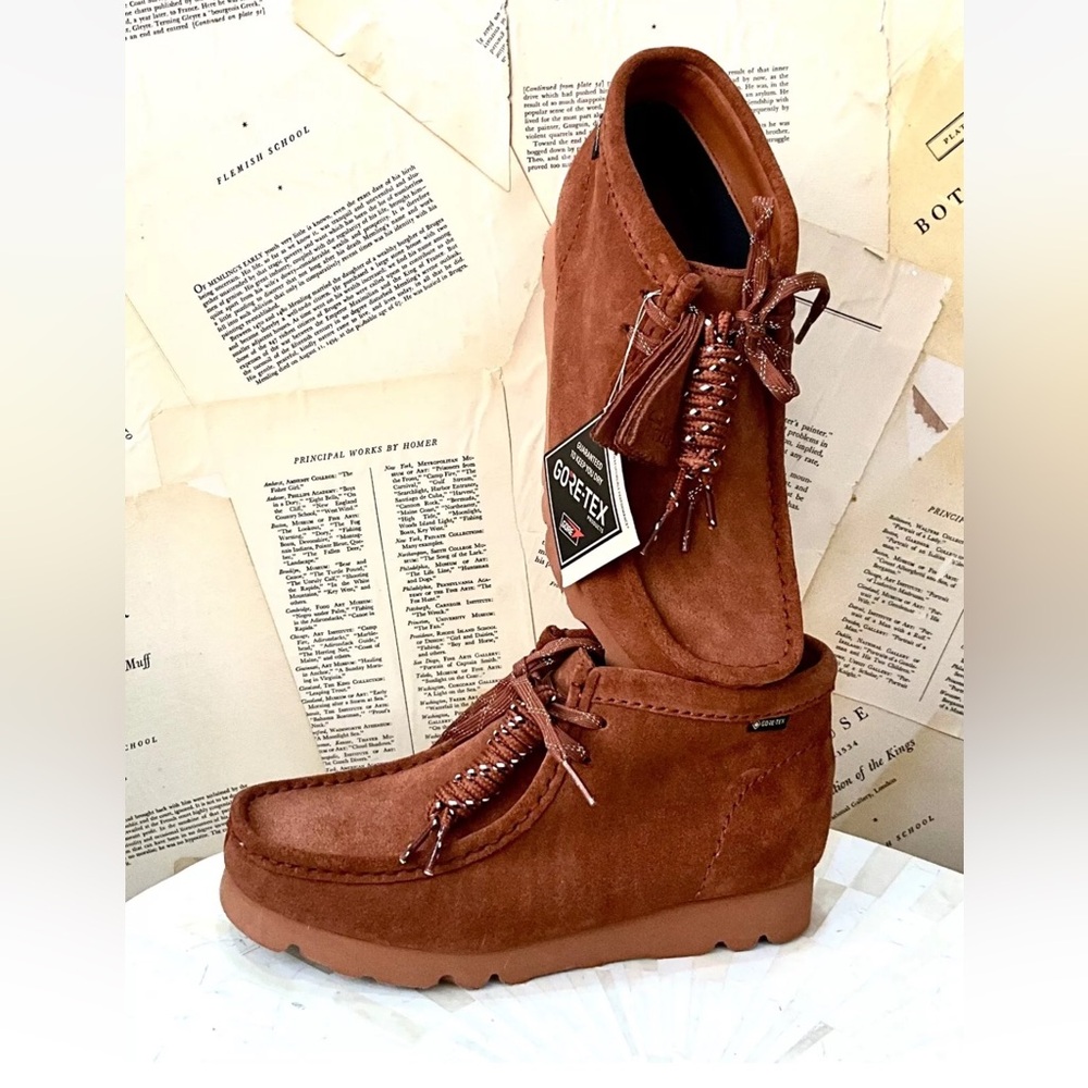 Anthropologie Clarks Wallabee Boots Mocha Bisque Suede Lace Up EVA Midsole - Picture 1 of 11